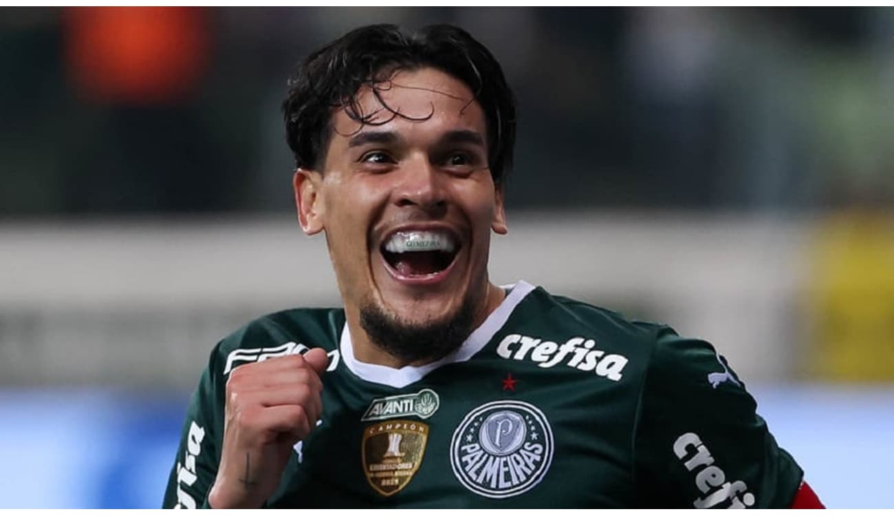 Gustavo Gómez do Palmeiras, durante a partida entre Avaí e Palmeiras, pela  14ª rodada do Campeonato Brasileiro Série A 2022, no Estádio da Ressacada  neste domingo 26. (Photo by pressinphoto/Sipa USA Stock