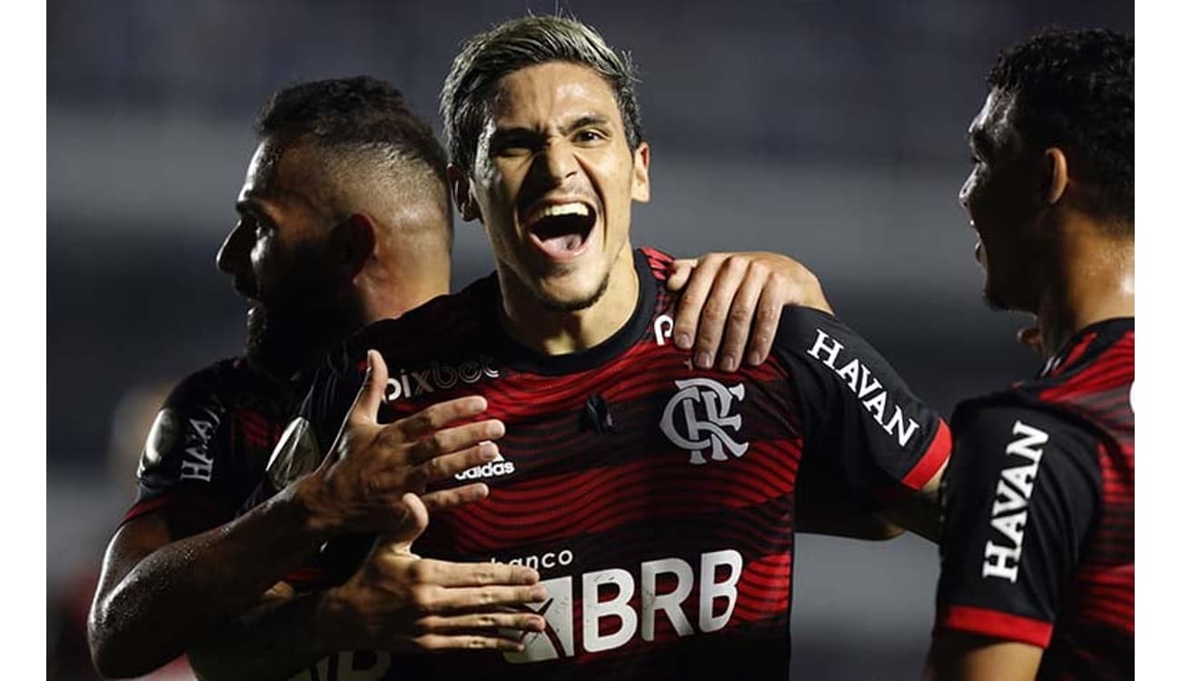 Flamengo descansa jogadores, mostra evolução e eleva confiança