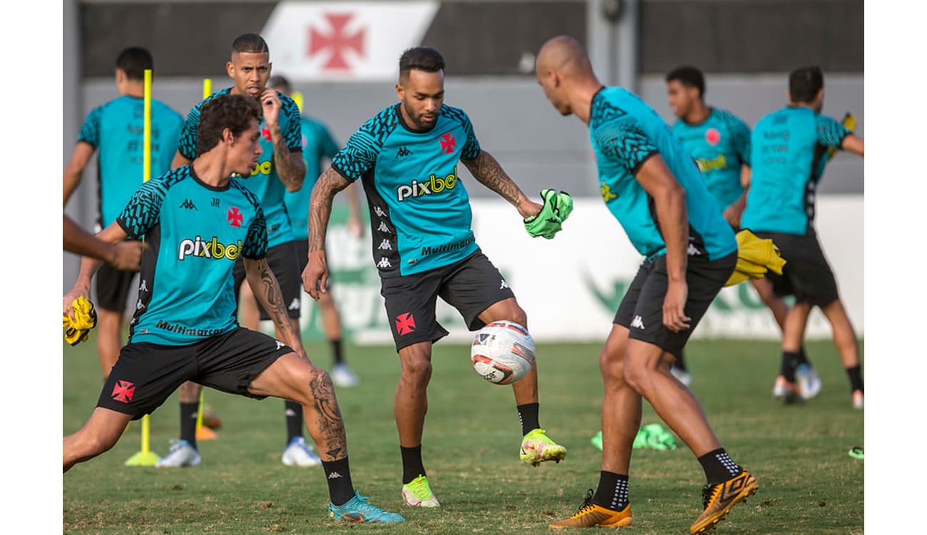 Vasco vence Ituano e retorna para a Série A do Campeonato Brasileiro