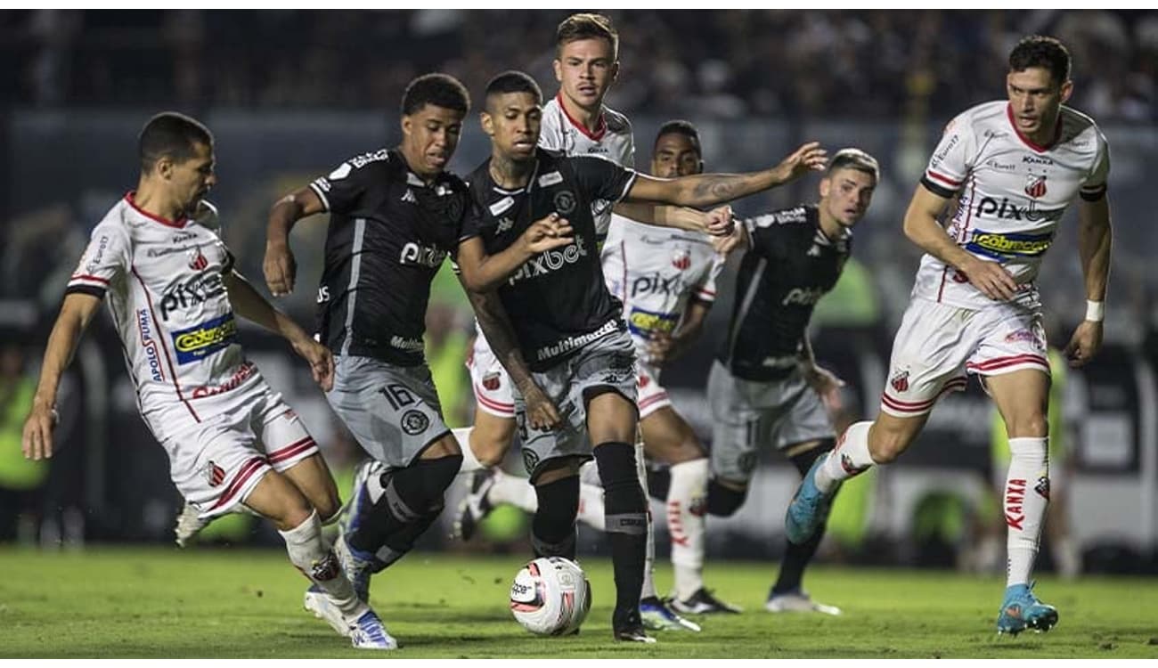 Brasileirão: Internacional consegue empate contra o Corinthians no último  segundo - Placar - O futebol sem barreiras para você