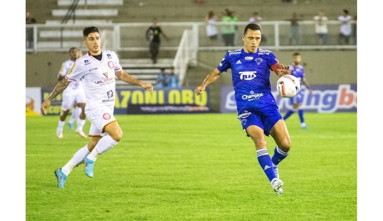 Empate do Cruzeiro com Grêmio ficou de bom tamanho? Wesley responde - Rádio  Itatiaia