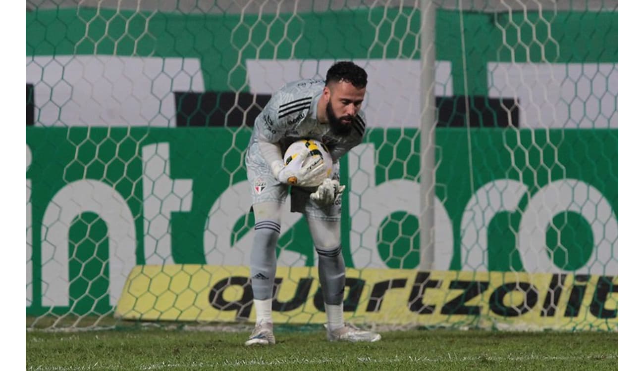 Nova chance: técnico Ceni perdeu todos os jogos para o Flamengo