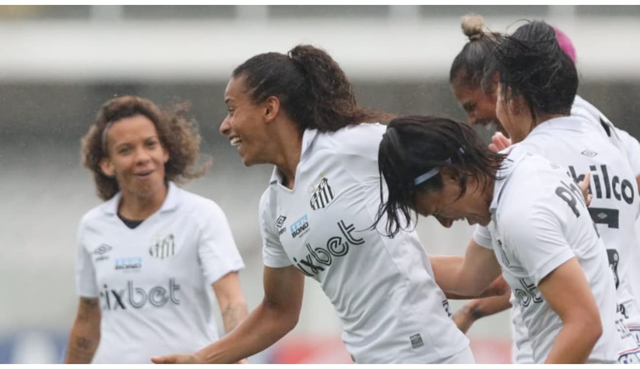 Cristiane faz quatro gols em goleada do Santos pelo Paulista