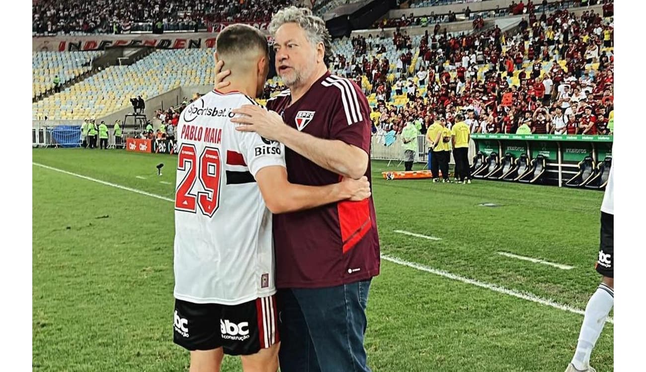 Pablo Maia assina novo contrato e amplia vínculo com São Paulo até