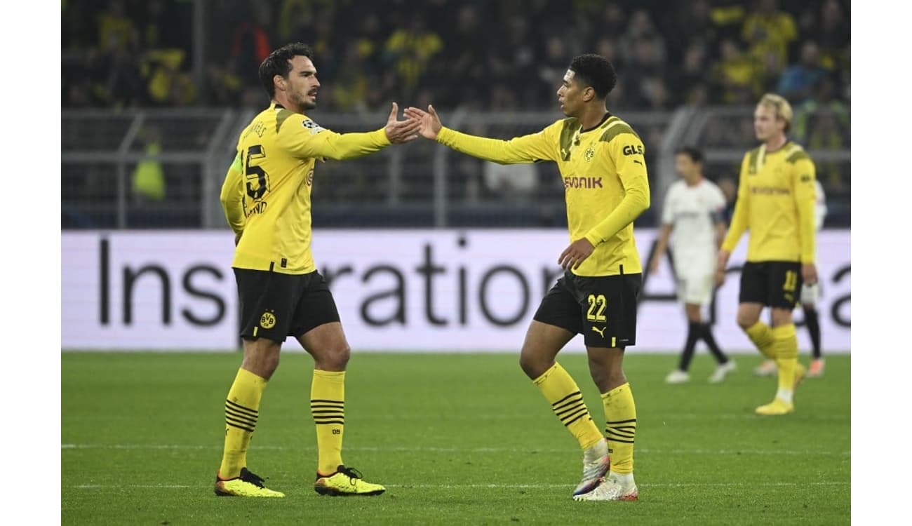 Dortmund perde para o Monchengladbach e segue fora do G4