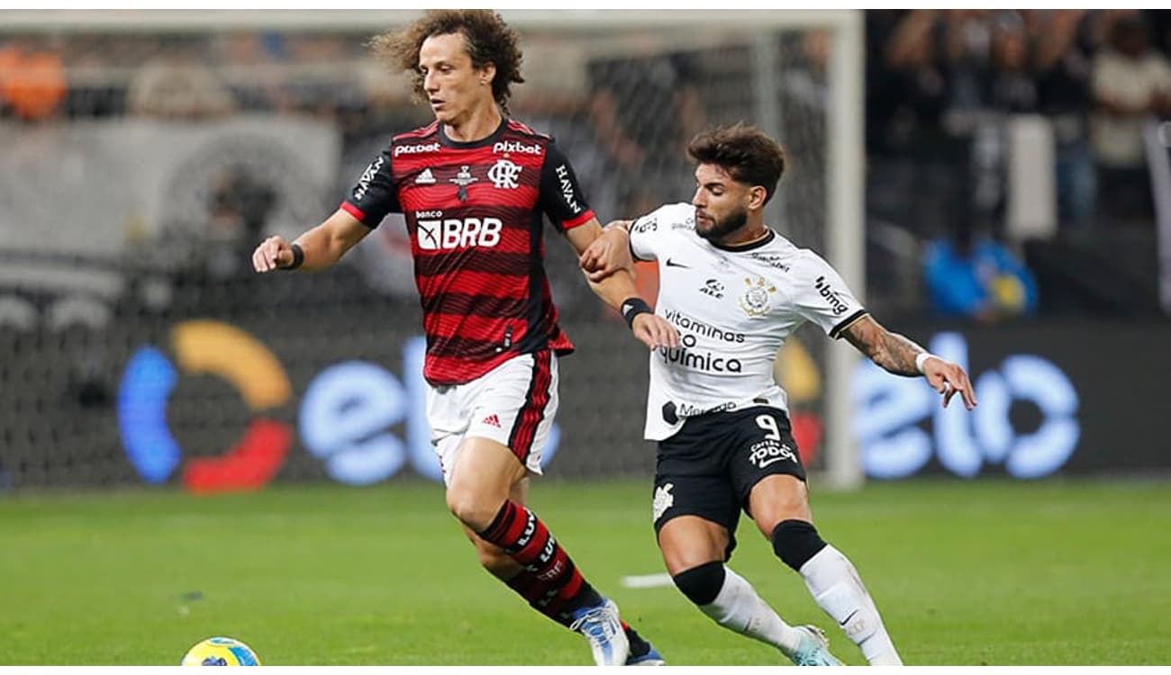 Flamengo foi superior ao Corinthians no primeiro jogo da final