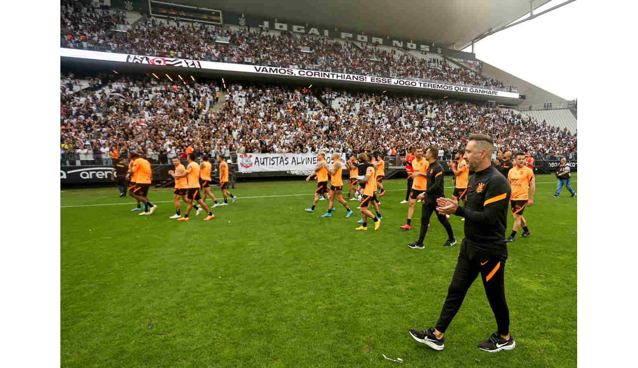 Neo Química Arena recebe torcida em treino aberto para a semifinal da Copa  do Brasil