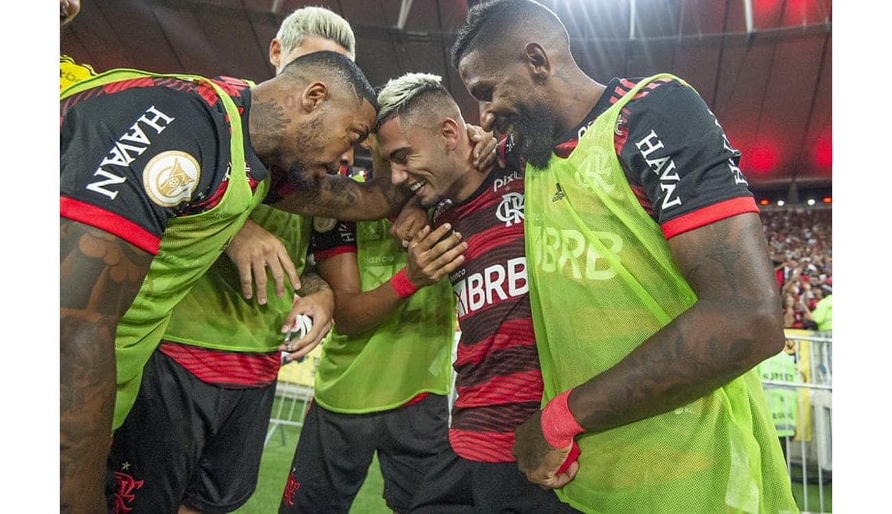 Andreas personifica maratona do Flamengo com presença em todos os jogos  desde que estreou - Flamengo - Extra Online