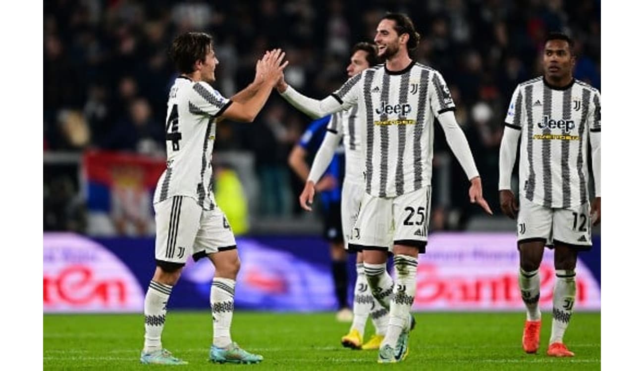 oGol on X: A Juventus agora tem o dobro de títulos dos seus grandes  concorrentes de Milão!  / X