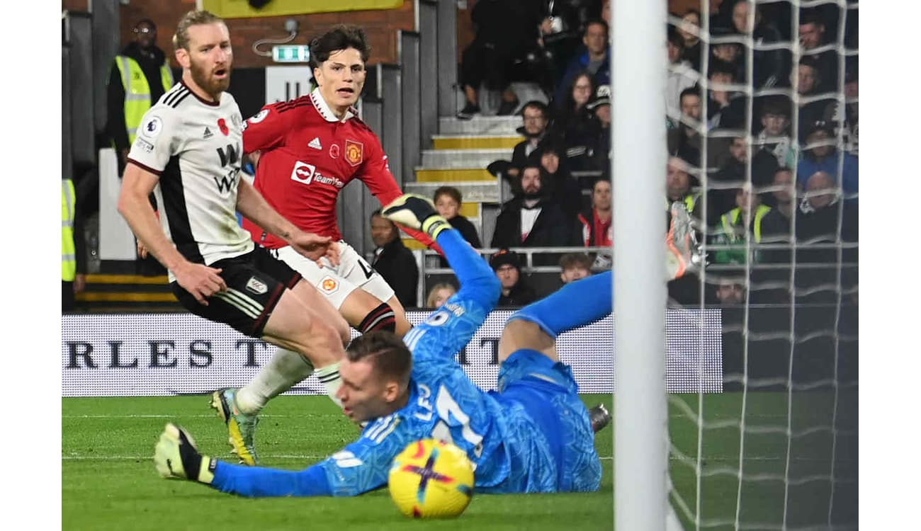 Campeonato Inglês: Assista ao vivo e de graça ao jogo Manchester United x  Manchester City