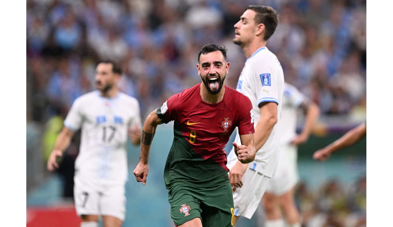 Copa do mundo de futebol, qatar 2022. calendário de jogos de portugal vs  uruguai com bandeiras. copa do mundo
