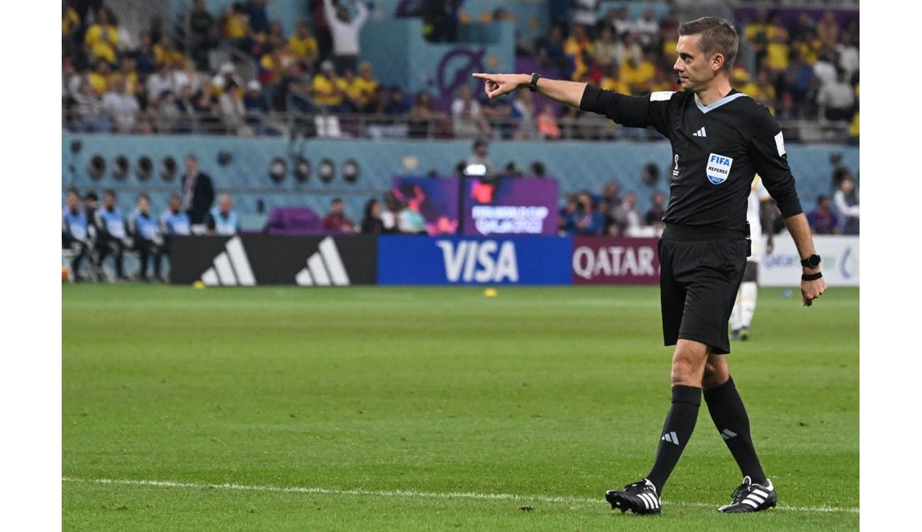 Arbitragem da final da UCL será francesa, Clement Turpin apita o jogo