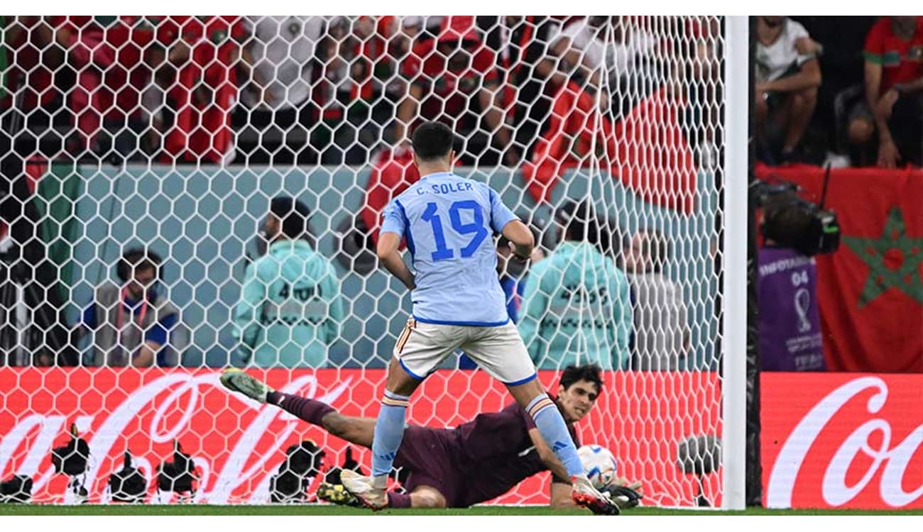 Marrocos supera a Espanha nos pênaltis, avança às quartas de final da Copa  do Mundo e faz história - Lance!