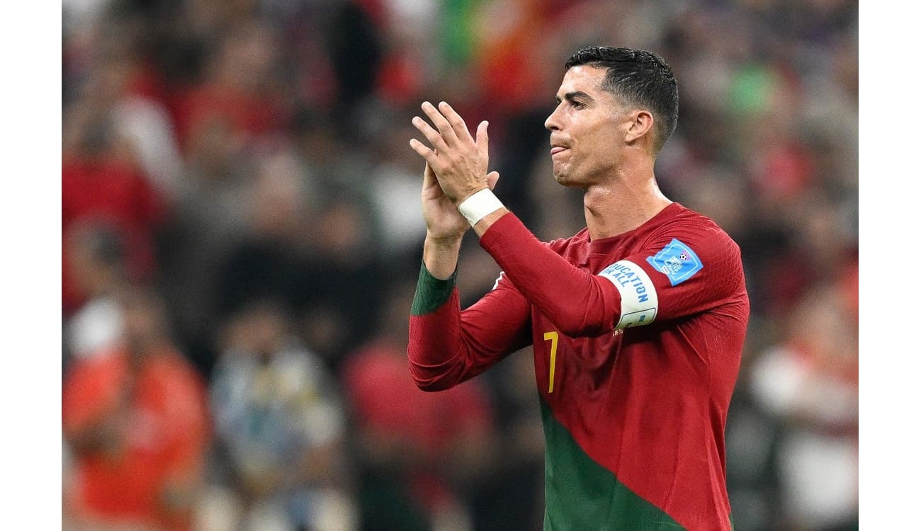 Cristiano Ronaldo toma decisão após eliminação do Manchester United na Champions  League, Esporte