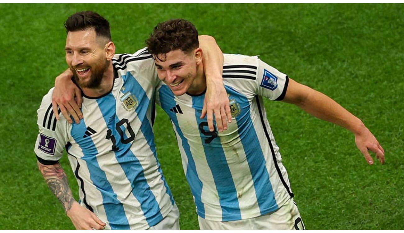 Messi doutrina, bate recordes pela Argentina e está a um passo do paraíso  na Copa do Mundo - Lance!