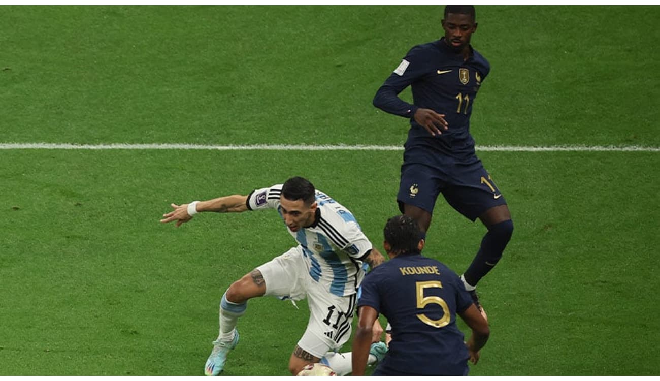 Argentina x França: Com pênalti polêmico, Messi faz história com gol pela  Argentina