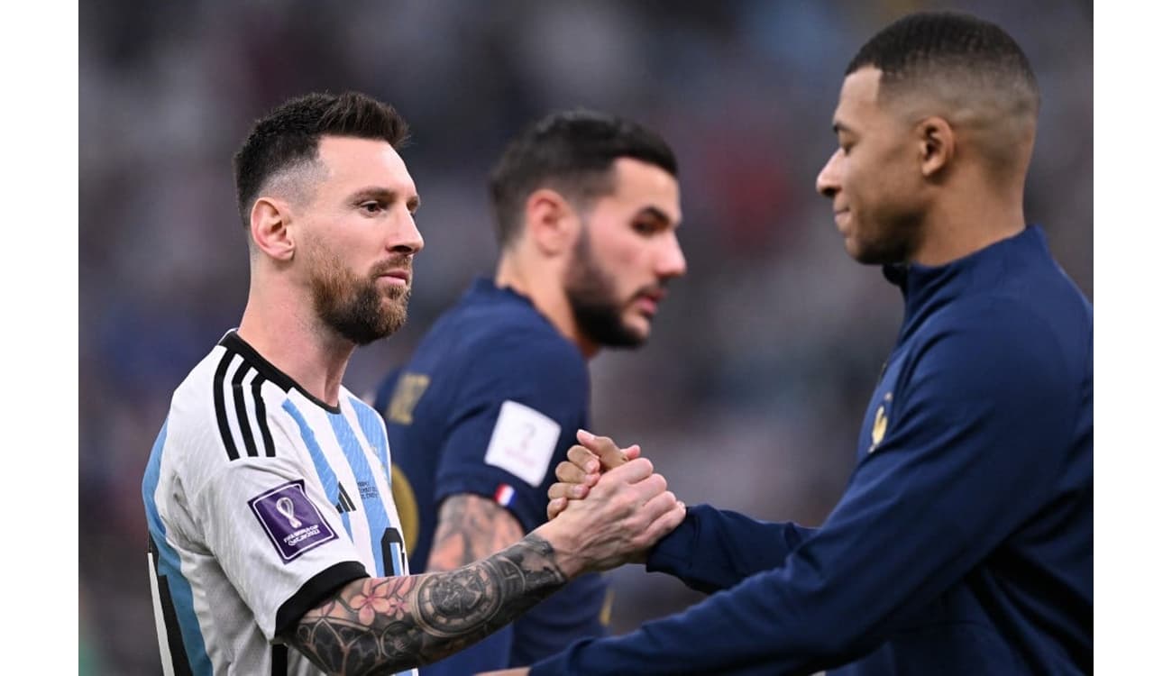 Messi x Mbappé: minutos jogados por astros de Argentina e França podem  definir artilharia da Copa do Mundo - Lance!