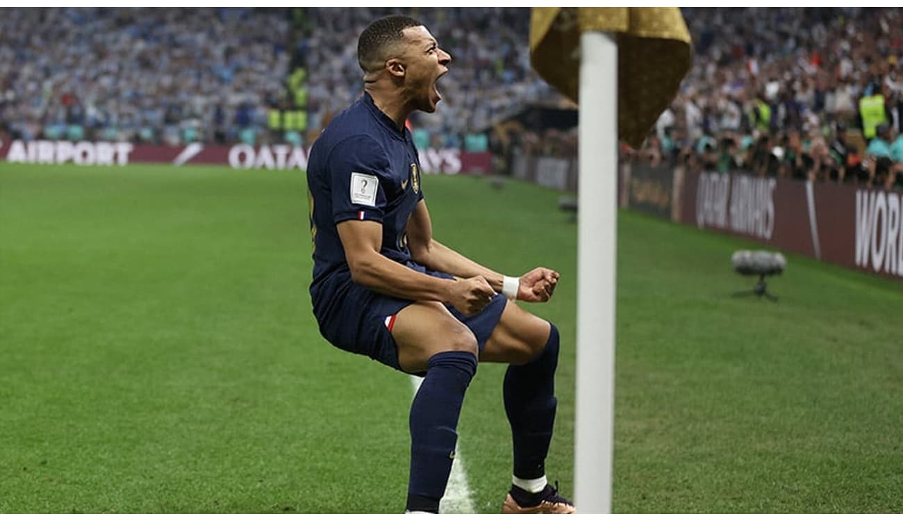 Mbappé faz três gols na final e é artilheiro da Copa do Mundo do Catar