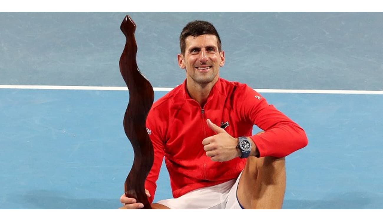 Djokovic recebe pela sétima vez o título de campeão mundial da ITF