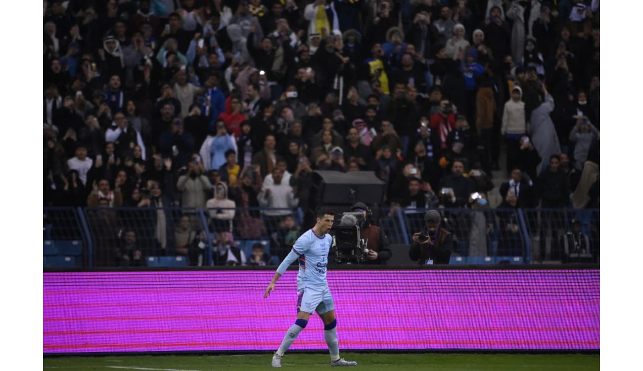 Saiba onde assistir ao duelo entre PSG e time de Cristiano Ronaldo
