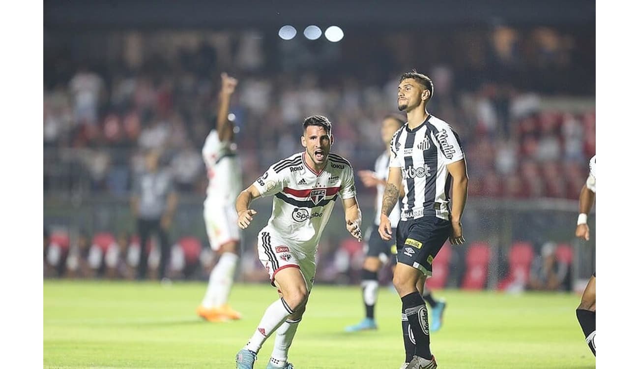 Ingressos esgotados para o clássico entre Santos e São Paulo na