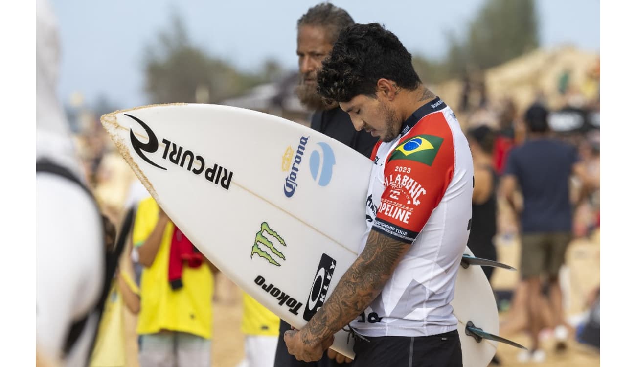 Gabriel Medina é campeão em etapa na Austrália; Tatiana Weston