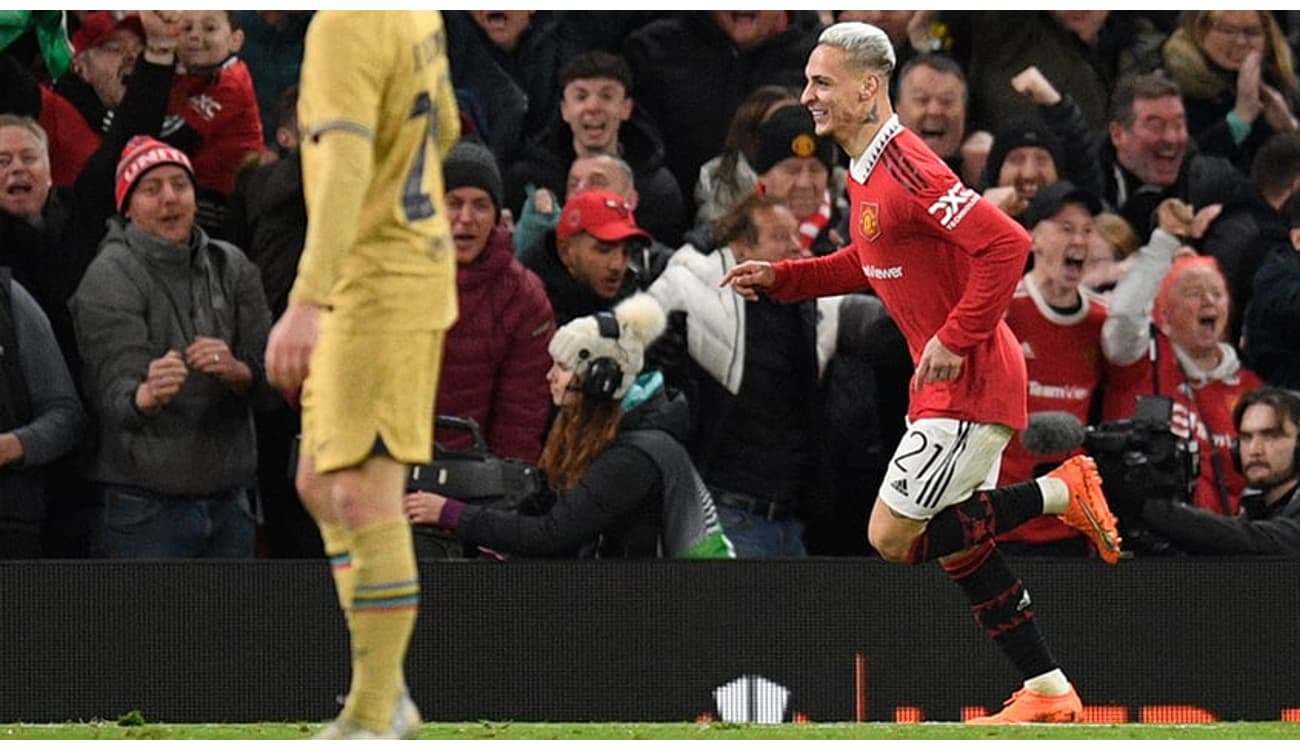 VÍDEO: Técnico do Manchester United exalta Antony após classificação contra  o Barcelona na Liga Europa - Lance!