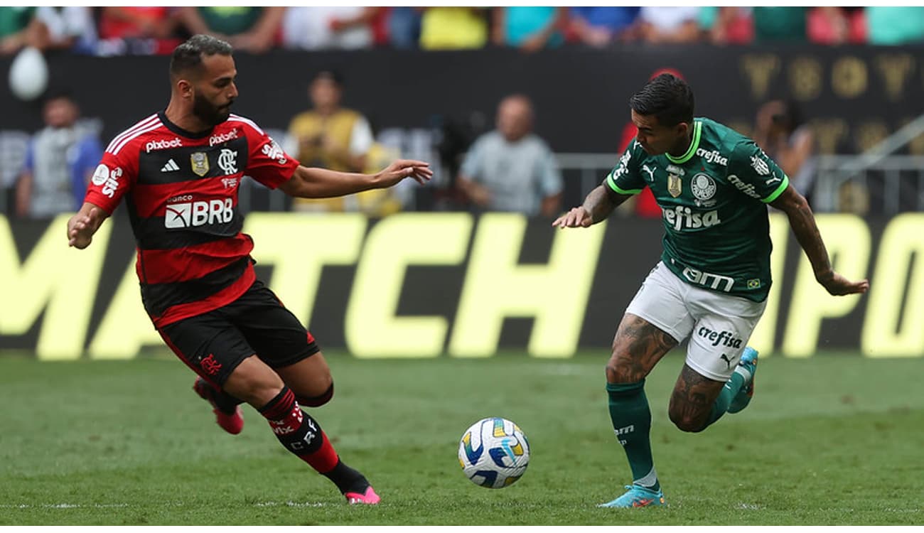 Os patrocinadores e os fãs: a nova fronteira no futebol brasileiro - Lance!