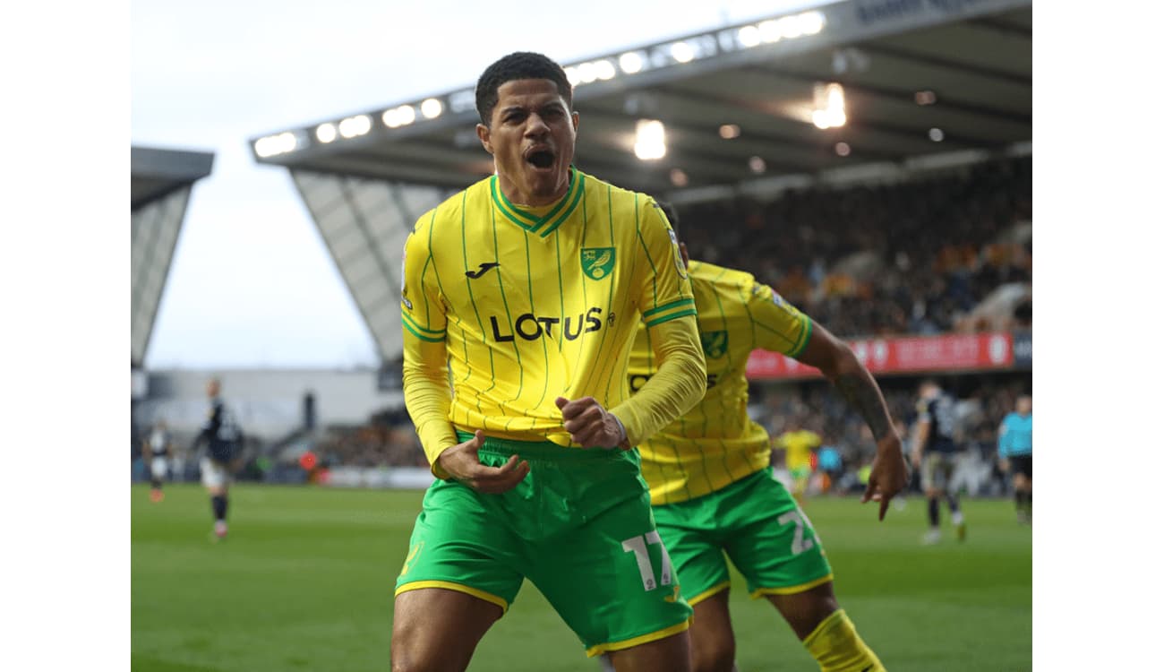 Com golaço e assistência de Gabriel Sara, Norwich volta à zona de  classificação à Premier League - Lance!