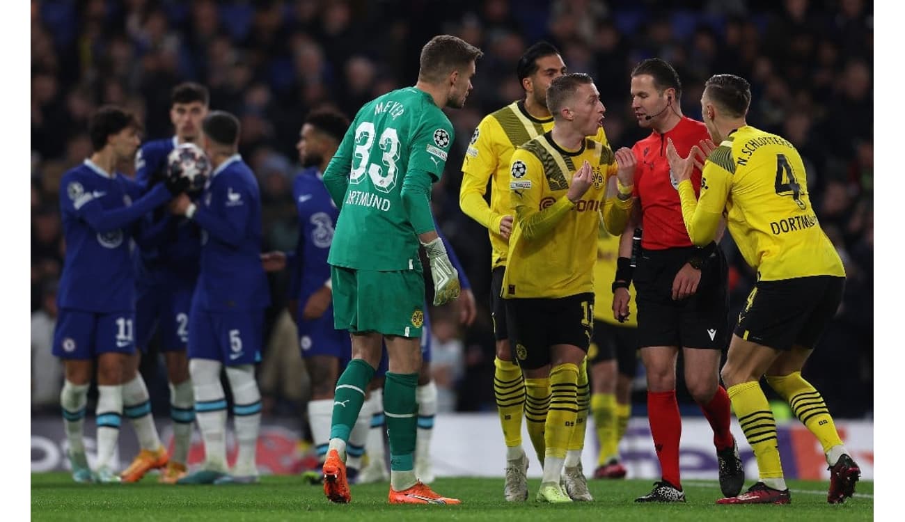 Chelsea reverte vantagem do Dortmund em Londres e avança às