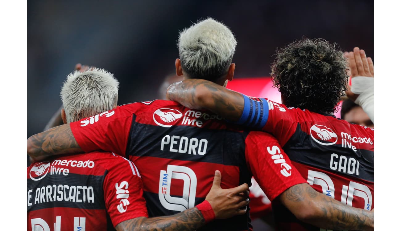 Vai tirar Gabigol do time e formar dupla com Pedro no Flamengo