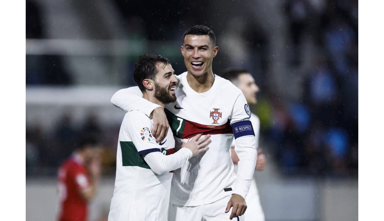 Sem CR7, Portugal faz 9 em Luxemburgo e mantém campanha épica