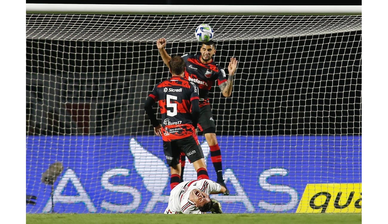 São Paulo garante o empate no jogo de volta e leva o título de campeão da  Copa do Brasil no Morumbi - Equinócio Play