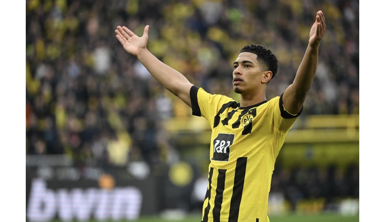 Borussia Dortmund goleia o Frankfurt e assume liderança da Bundesliga, futebol alemão