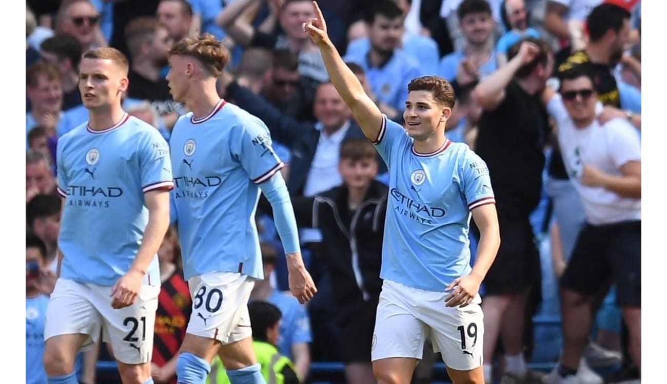 City bate Chelsea com golo de Julian Álvarez no primeiro jogo como campeão  - Premier League - SAPO Desporto