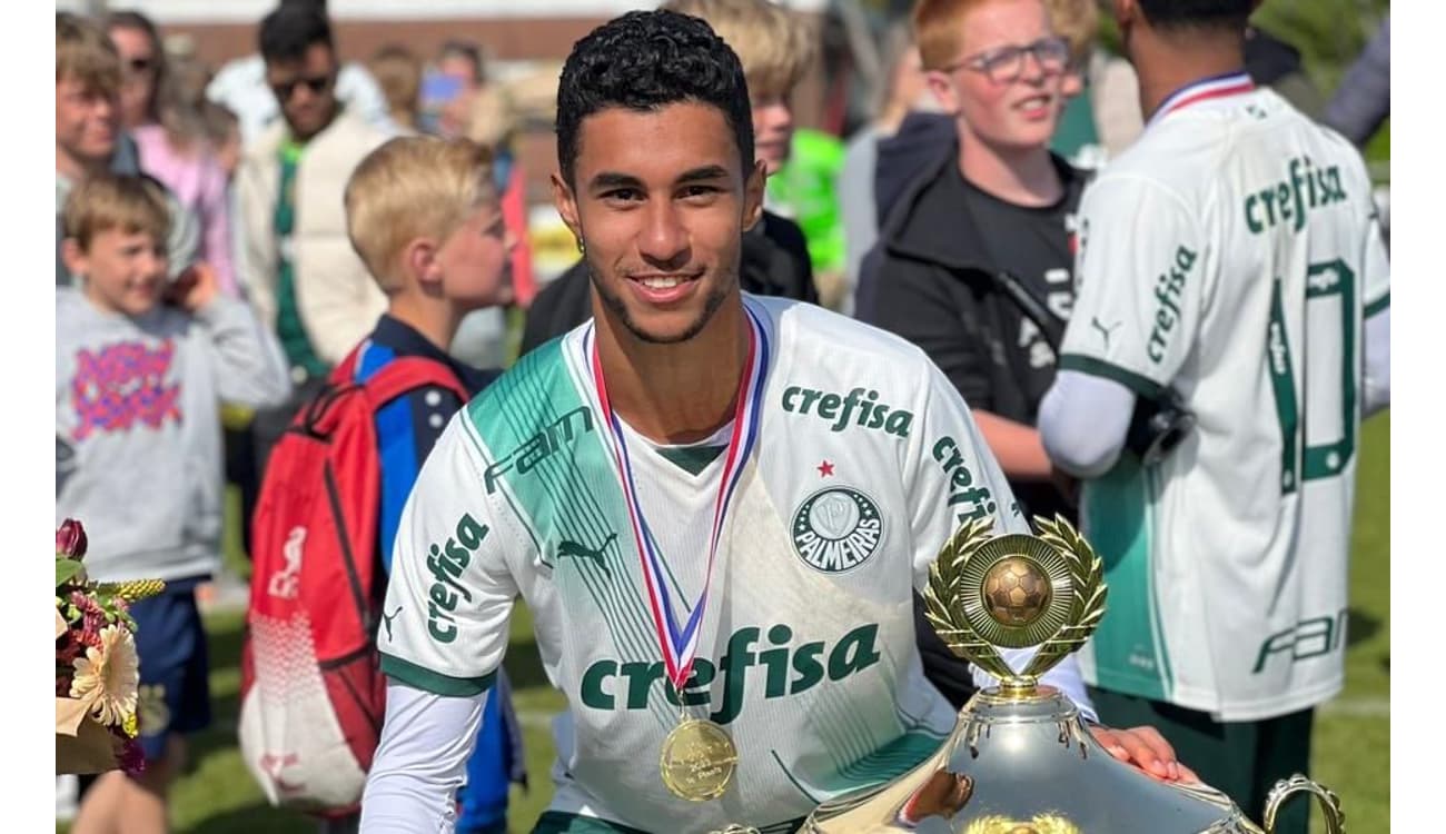 Palmeiras apresenta camisa comemorativa aos 70 anos da conquista do Mundial  Interclubes - GQ