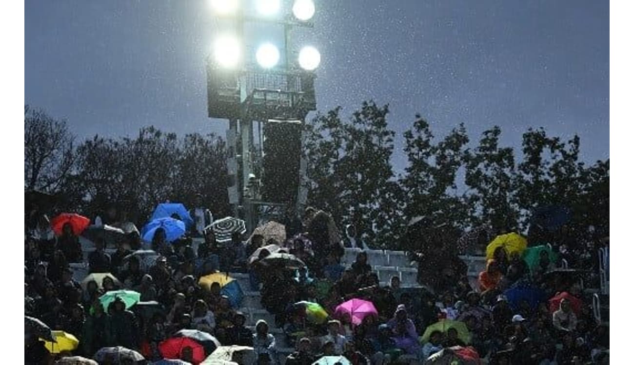 Chuva cancelou a partida de futebol. E agora?