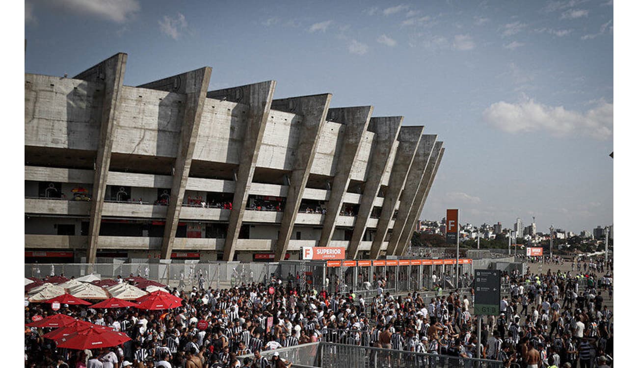 Vereador de Belo Horizonte quer apresentar projeto para que os clubes da  cidade tenham prioridade de uso dos estádios - Lance!