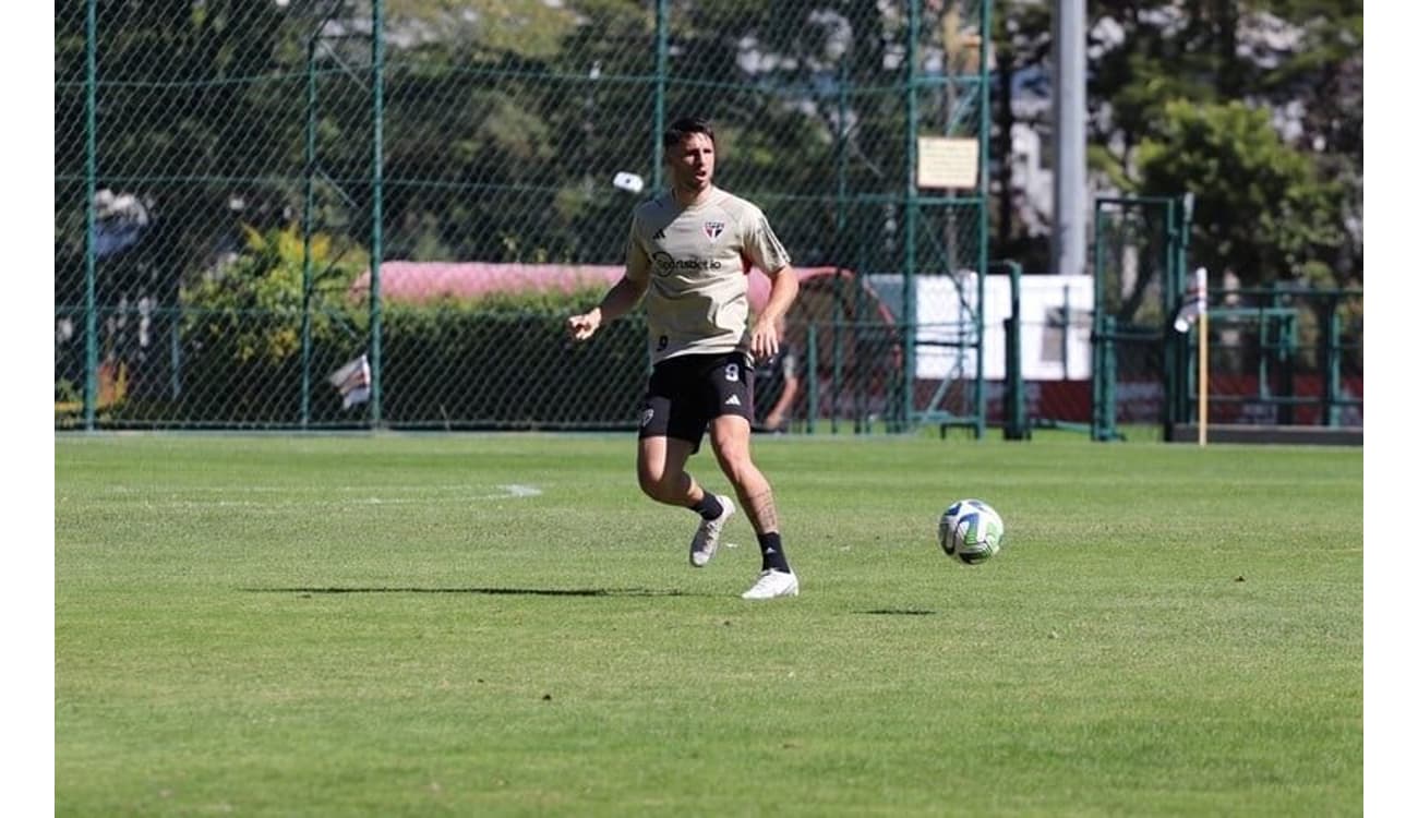 Rival do Corinthians na Sul-Americana treina no CT do Palmeiras; titulares  definidos