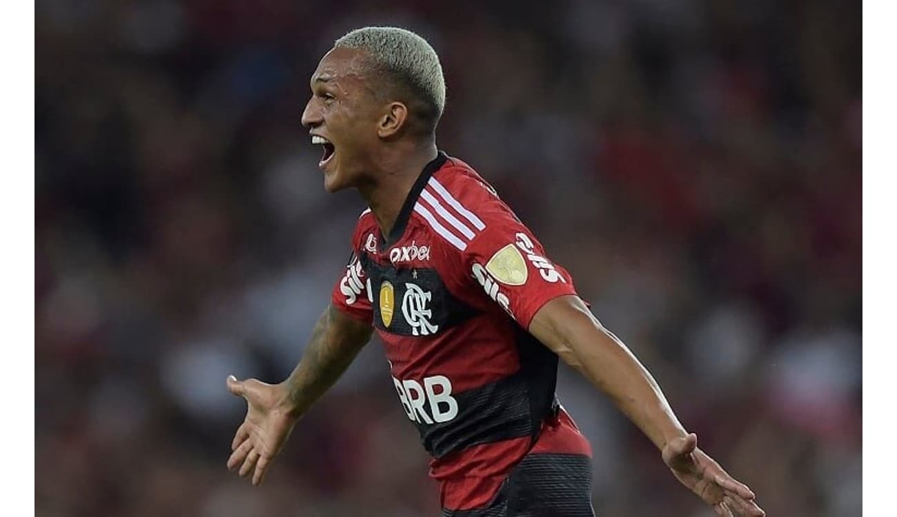 Flamengo tem planos para Wesley, xodó de Sampaoli e cobiçado pela