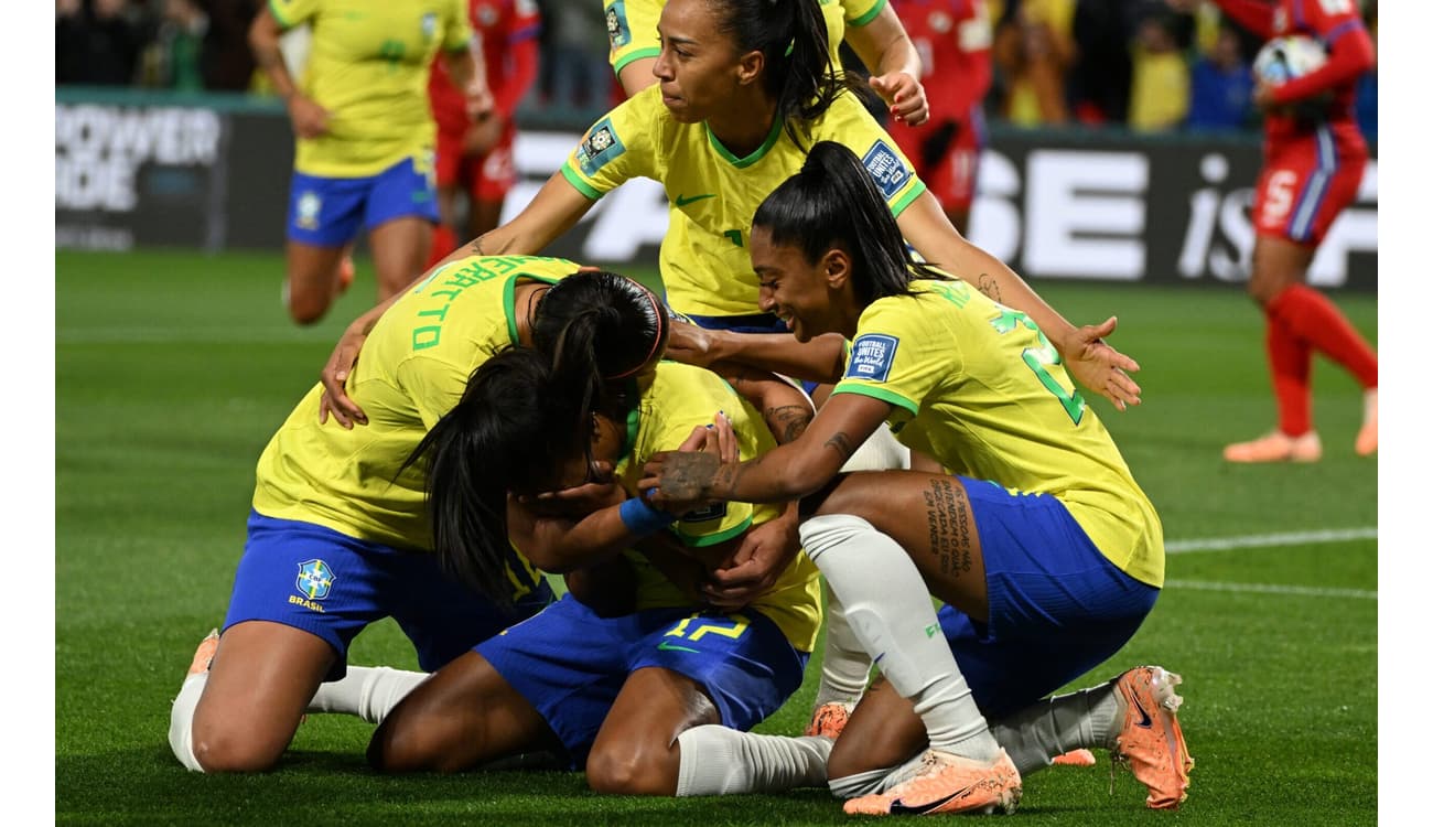 Com show de Ary Borges, Brasil goleia Panamá na estreia da Copa do Mundo  Feminina