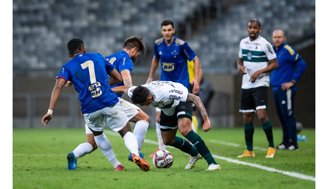 Cruzeiro x Coritiba hoje: onde assistir ao vivo o jogo do