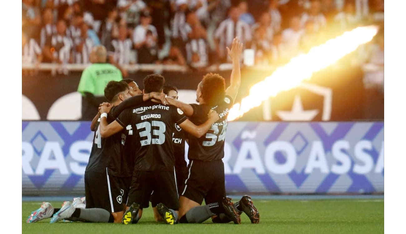 Botafogo de Futebol e Regatas - Quer saber os próximos jogos do Botafogo?  Acompanhe o calendário no aplicativo do Fogão! Baixe o seu na Apple Store  ou no Google Play. www.botafogo.com.br/app Dica