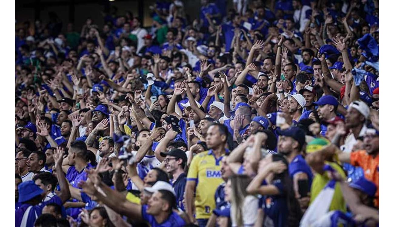 Retorno de Lucas Silva ao Cruzeiro divide opiniões e gera provocações nas  redes sociais - Lance!