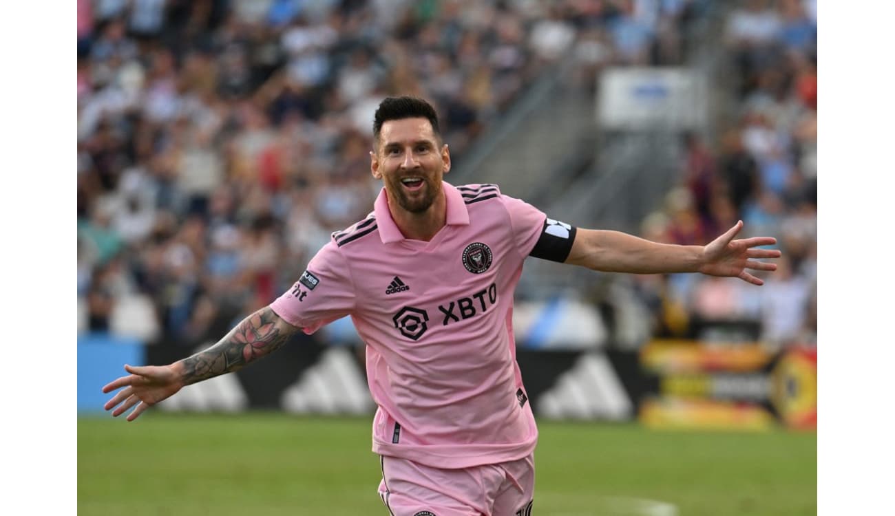 Messi marca no sexto jogo seguido, Inter Miami goleia e vai para a final da  Leagues Cup 
