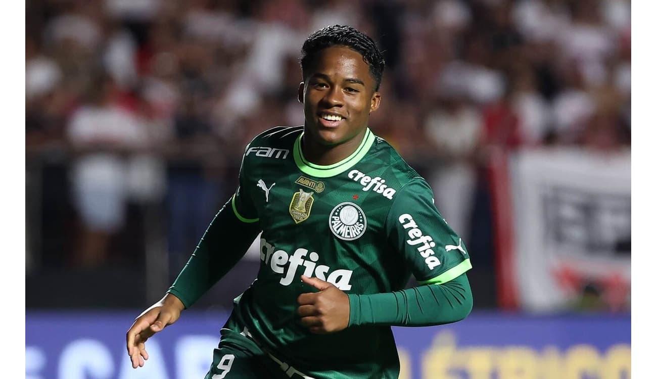 DEBATE! Endrick deve substituir Dudu contra o Goiás?