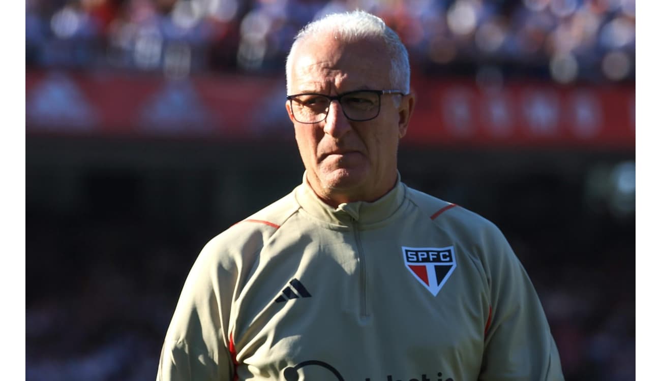 Dorival assume a culpa por derrota do São Paulo e cobra mudança no