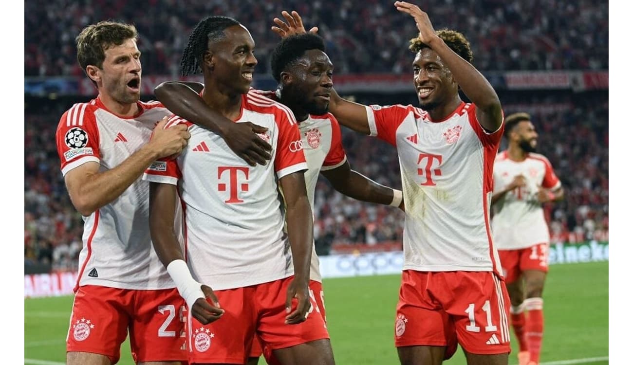 De saída! Bayern de Munique negocia atacante em definitivo com clube  italiano