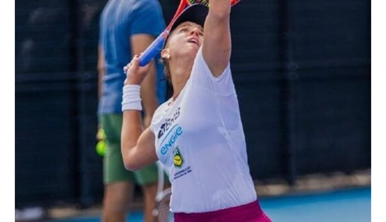 Ingrid Martins lamenta derrota nas quartas do WTA 500 de Zhengzhou