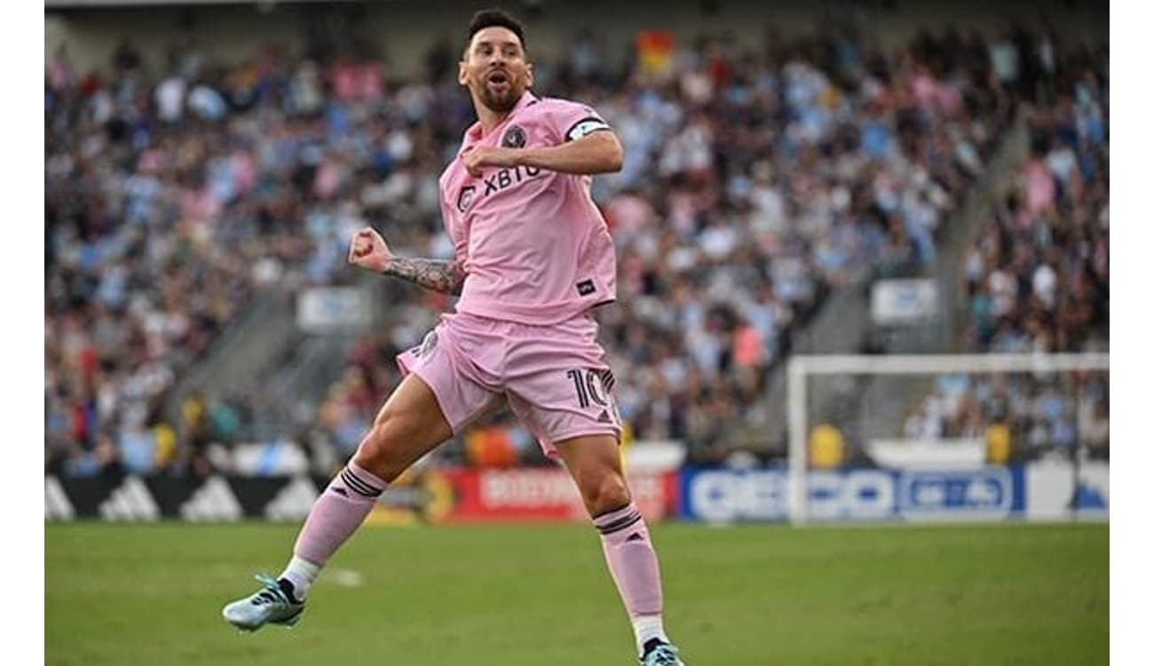 Ele jogou com Messi nos Estados Unidos e agora pode jogar no Corinthians